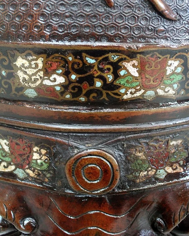CHINESE VASE