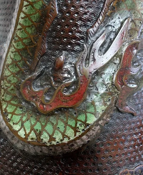 Important Vase Cloisonné en Cuivre, origine Chine – Fin XIXe
