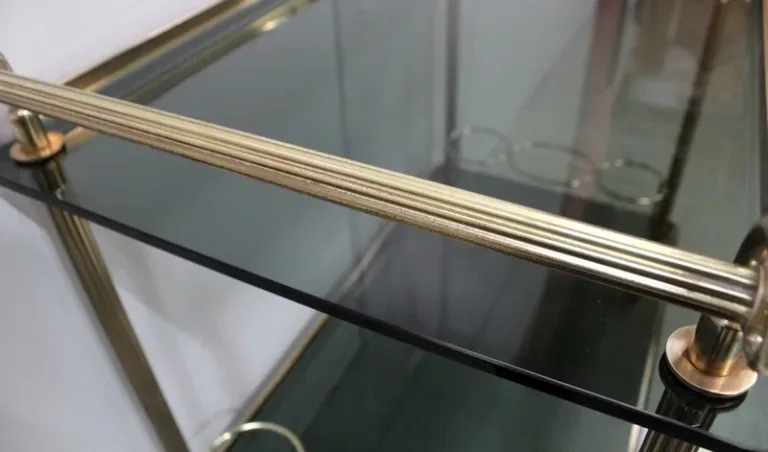 Table Roulante de Service en Laiton et Verre Fumé – 1970