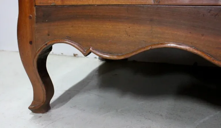 Commode de Port de Propriété, époque Louis XV – Fin XVIIIe
