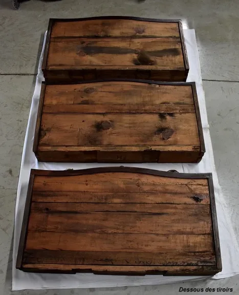 Commode de Port de Propriété, époque Louis XV – Fin XVIIIe
