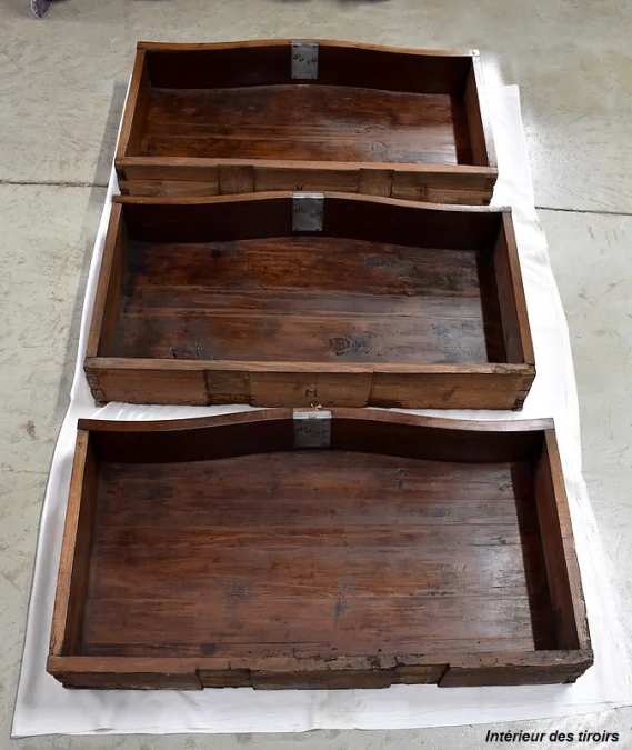 Commode de Port de Propriété, époque Louis XV – Fin XVIIIe