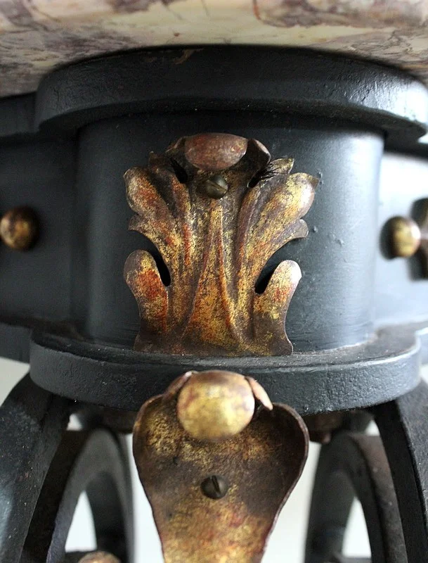 Console d’Applique en Marbre et Fer Forgé, esprit Rocaille – 1940 / 1950
