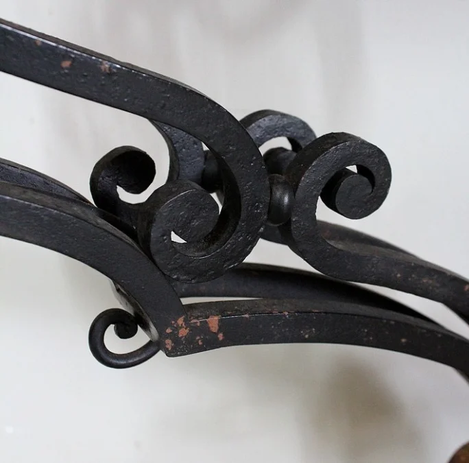 Console d’Applique en Marbre et Fer Forgé, esprit Rocaille – 1940 / 1950