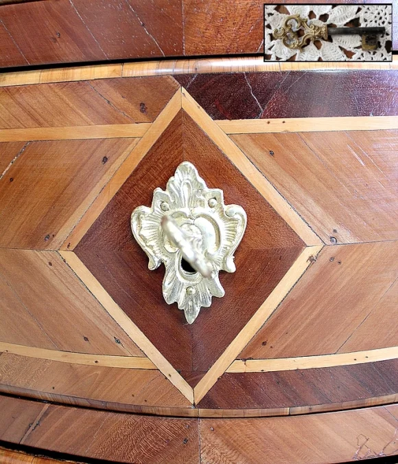 LOUIS XIV STYLE CHEST OF DRAWERS