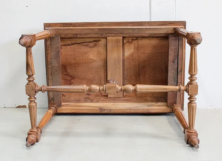 MESA DE ESCRITURA DE NOGAL