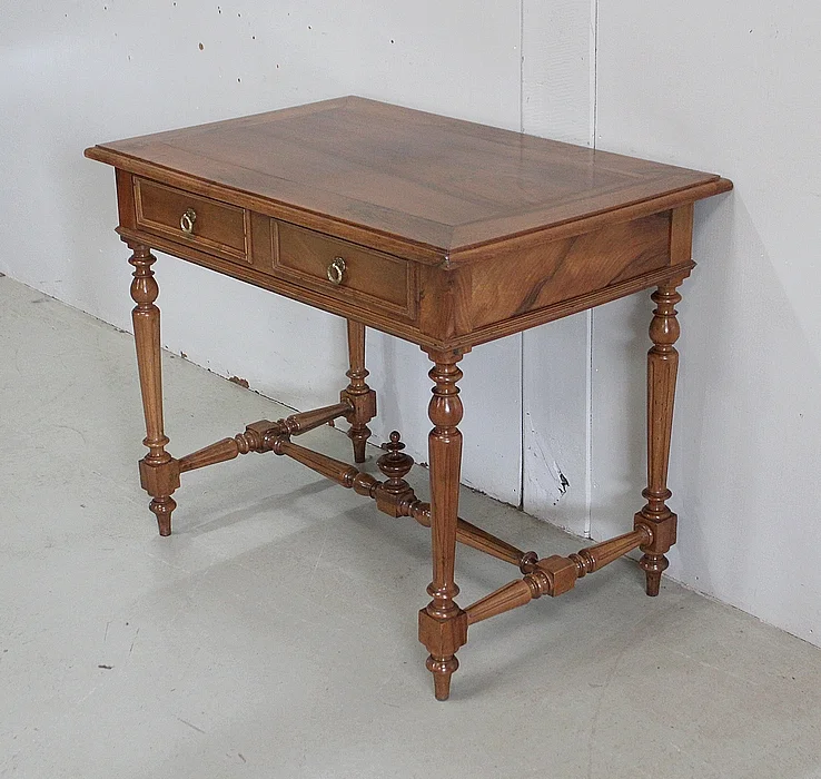 Petite Table Bureau en Noyer massif – 1920
