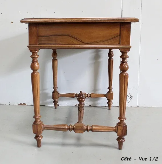 MESA DE ESCRITURA DE NOGAL