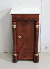 FRANZÖSISCHE REICHZEIT BEDSIDE TABLE