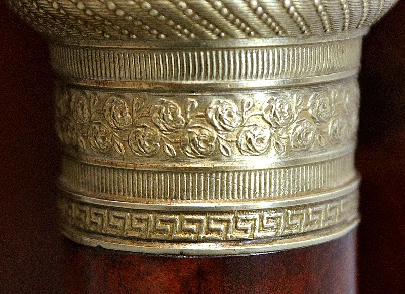 FRANZÖSISCHE REICHZEIT BEDSIDE TABLE