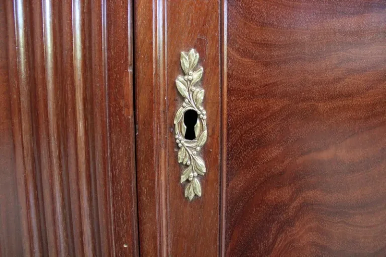 Enfilade Louis XVI en Acajou de Cuba et Marbre Flammé – XVIIIe