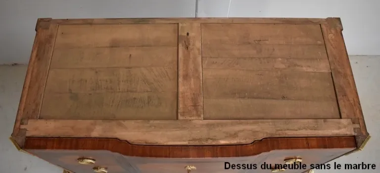 Commode Sauteuse en Bois de Rose et Bois de Violette, Transition Louis XV / Louis XVI – 2ème partie XIXe