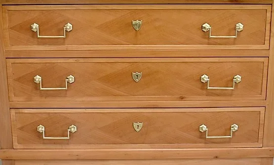 LOUIS XVI STIJL LADENKAST