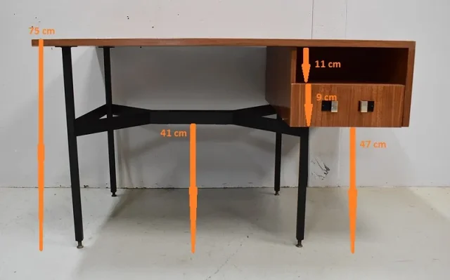 VINTAGE DESK