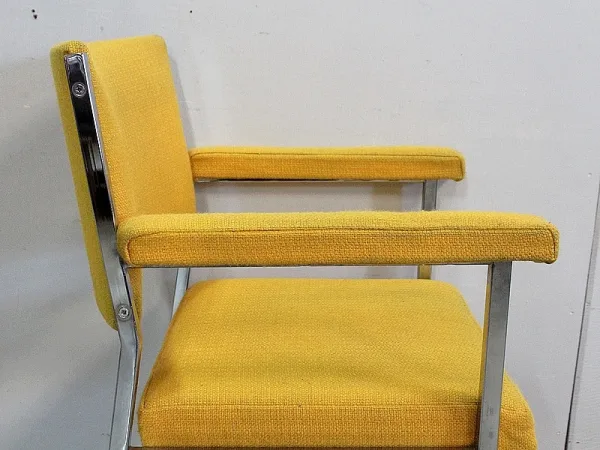 Suite de 4 Fauteuils en Métal Chromé – 1970