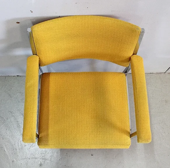 Suite de 4 Fauteuils en Métal Chromé – 1970
