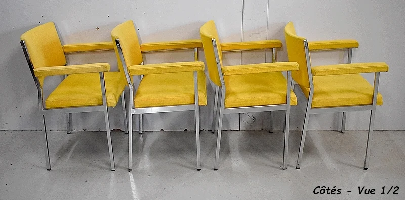 VIER VINTAGE STÜHLE