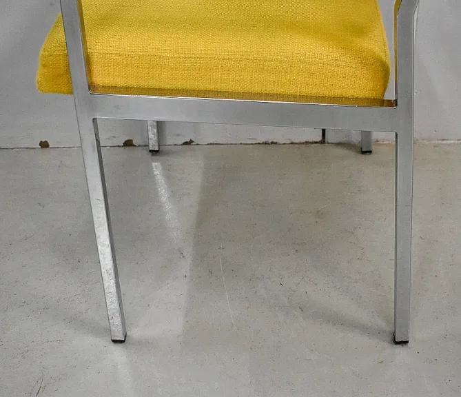 Suite de 4 Fauteuils en Métal Chromé – 1970