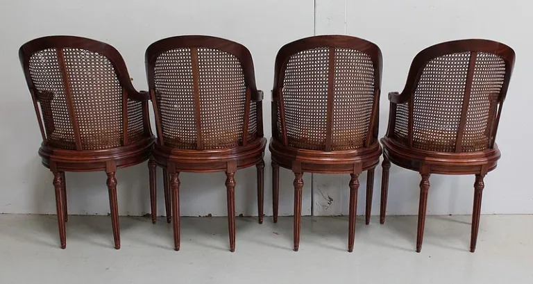 Suite de Fauteuils en Acajou, Style Louis XVI – Début XXe
