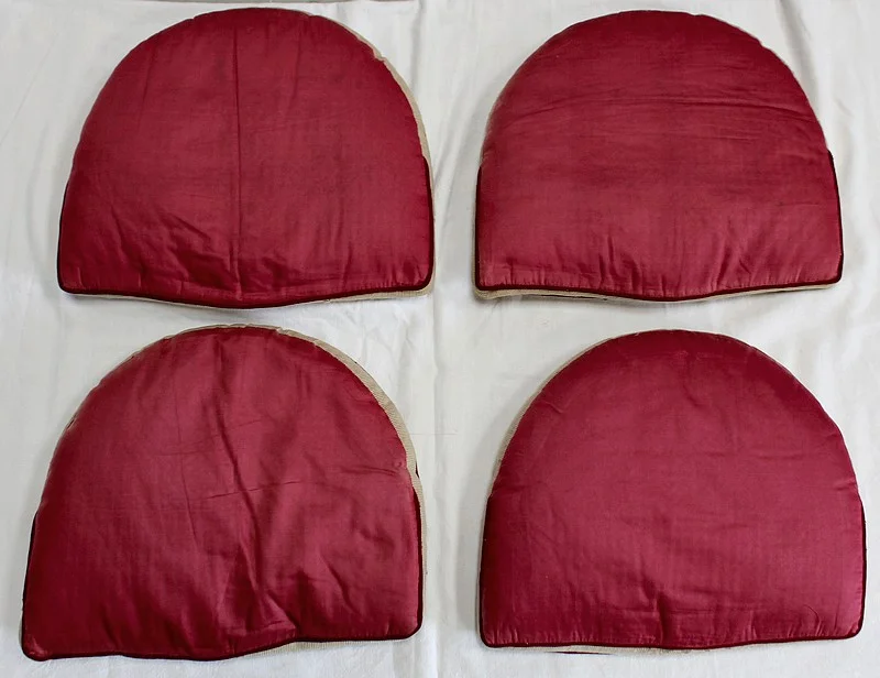 SESSEL IM LOUIS XVI-STIL