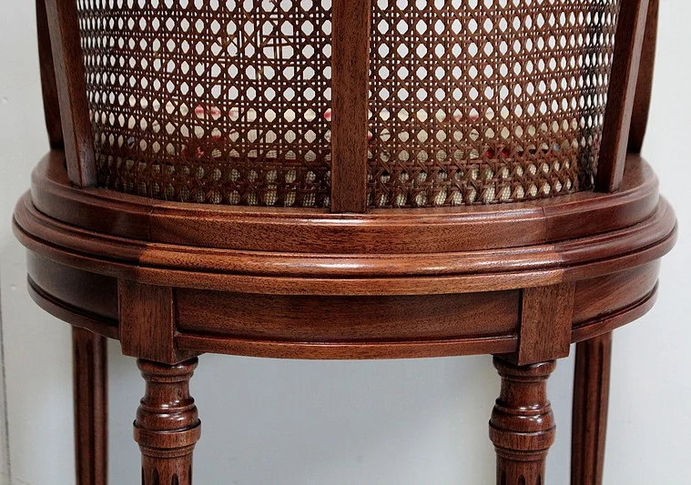 SESSEL IM LOUIS XVI-STIL