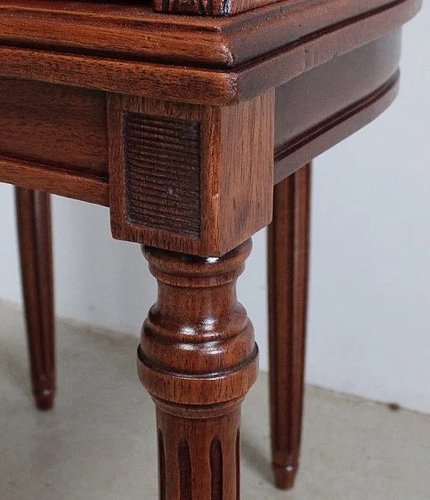 SESSEL IM LOUIS XVI-STIL