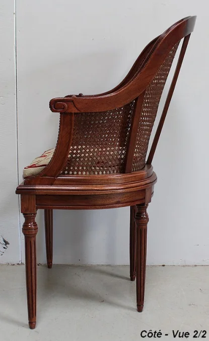 SESSEL IM LOUIS XVI-STIL