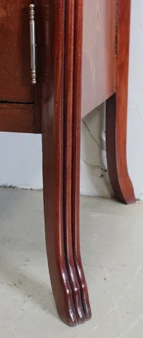 Petit Cabinet en Acajou et Bois Précieux, Époque Art Nouveau – Début XXe