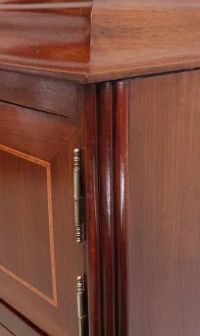 Petit Cabinet en Acajou et Bois Précieux, Époque Art Nouveau – Début XXe