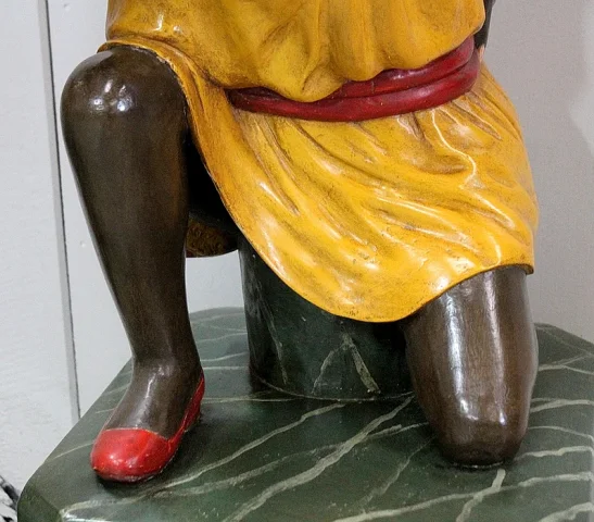 PAIR OF VENITIAN SEATS
