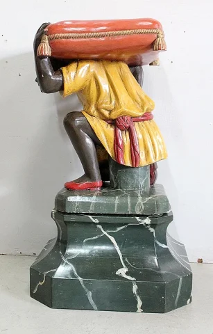 PAIR OF VENITIAN SEATS
