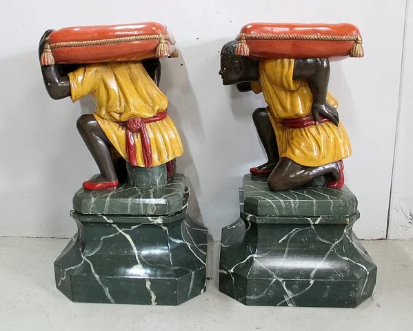 PAIR OF VENITIAN SEATS