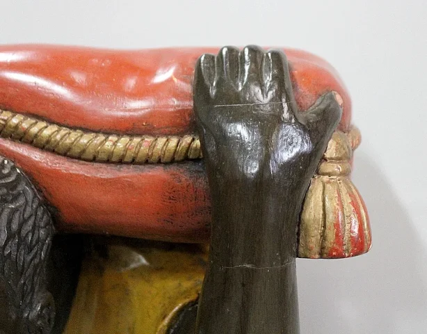 PAIR OF VENITIAN SEATS