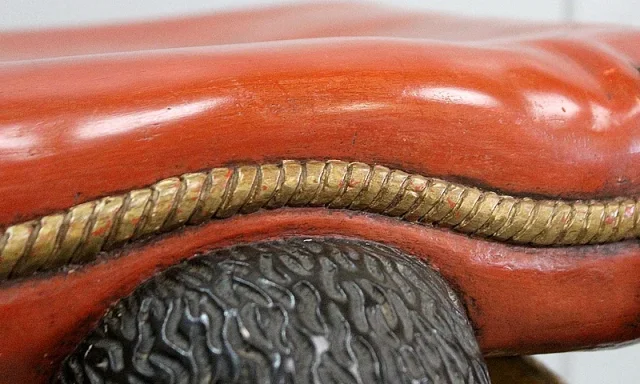 PAIR OF VENITIAN SEATS