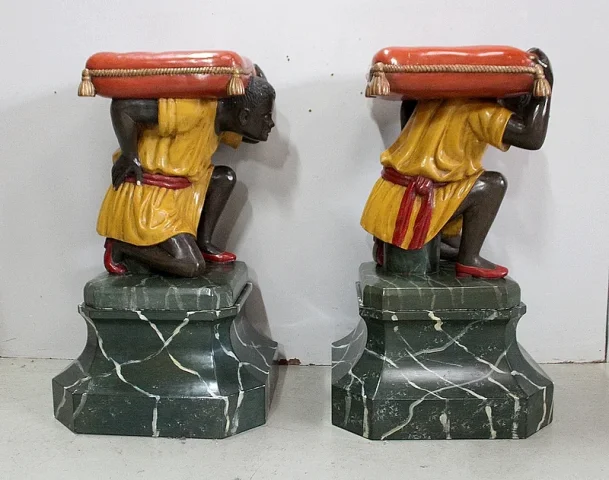 PAIR OF VENITIAN SEATS