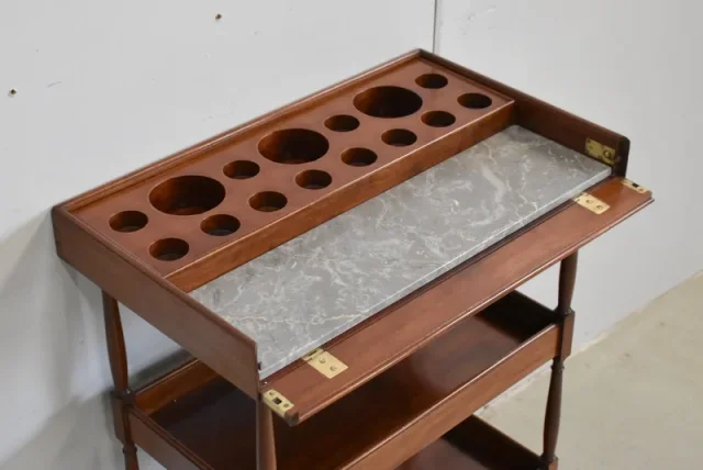Petite Table Poudreuse en Acajou, fabrication « Escalier de Cristal », style Louis XVI – Fin XIXe