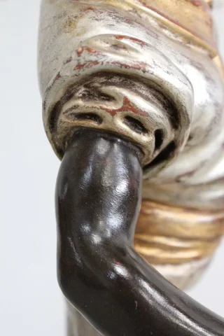 NUBIAN FLARE HOLDER