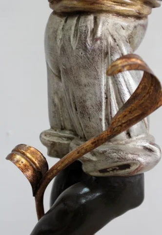 NUBIAN FLARE HOLDER