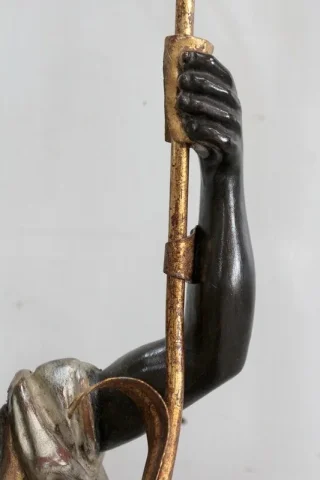 NUBIAN FLARE HOLDER
