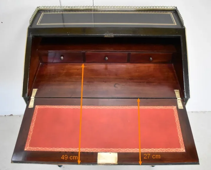 Petit Bureau de Pente en Poirier Noirci, époque Napoléon III – Début XIXe