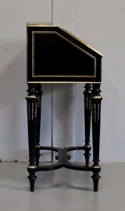 NAPOLEON III PERIOD SLOPE TOP SCHREIBTISCH