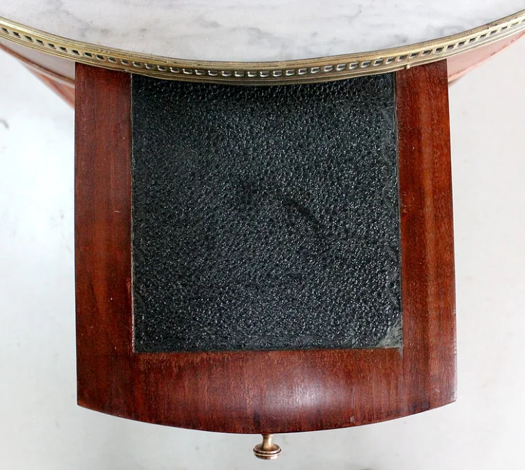 BOUILLOTTE-TISCH IM LOUIS XVI-STIL