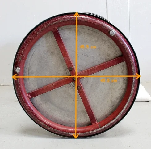 Petit Guéridon Circulaire en Inox brossé – 1920/1930