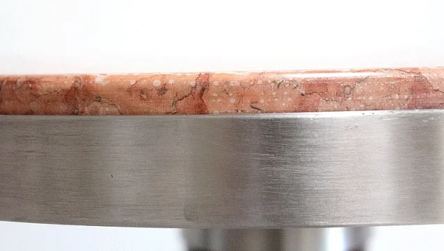 Petit Guéridon Circulaire en Inox brossé – 1920/1930