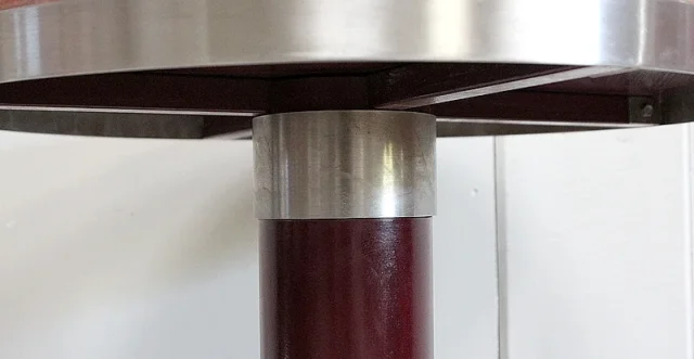 Petit Guéridon Circulaire en Inox brossé – 1920/1930