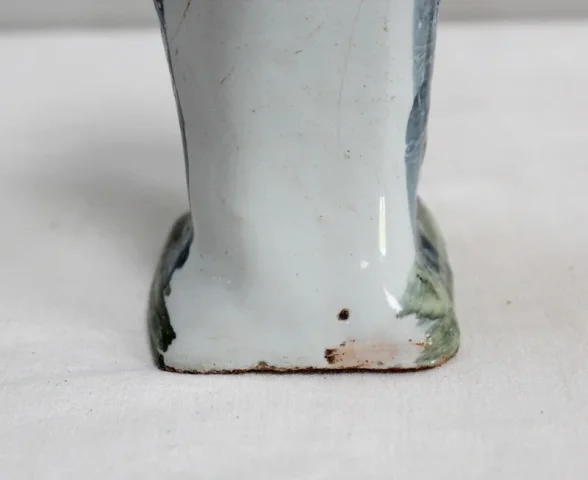 FAIENCE STATUETTE DER JUNGFRAU MARIA 18. JAHRHUNDERT