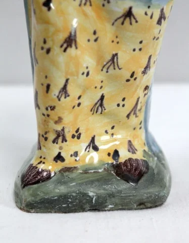 FAIENCE STATUETTE DER JUNGFRAU MARIA 18. JAHRHUNDERT