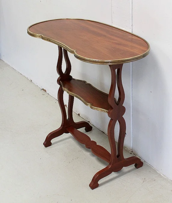 KIDNEY TABLE