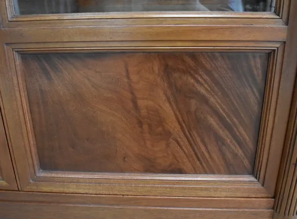 Vitrine Toutes Faces en Acajou massif, style Louis XVI – Fin XIXe