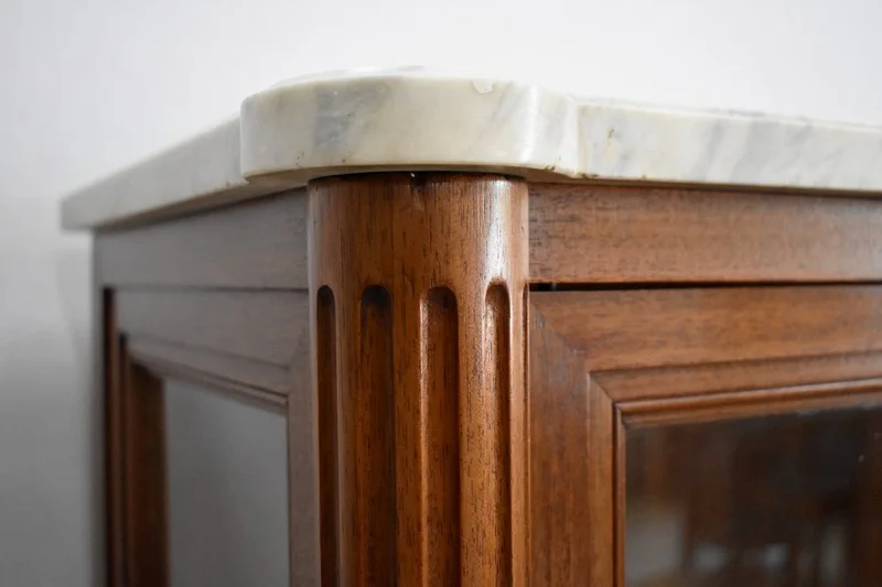 LOUIS XVI STIJL DISPLAYKABINET